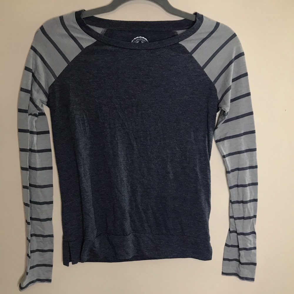 Long sleeve. Stripe sleeve top